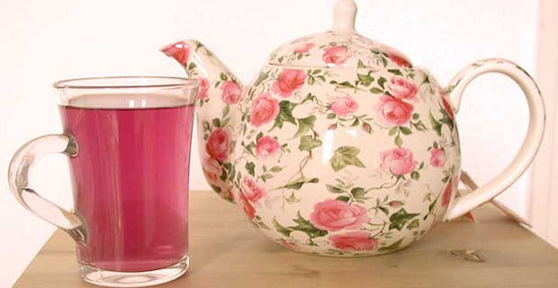 Sour Hibiscus Tea Provides Sweet Health Benefits 