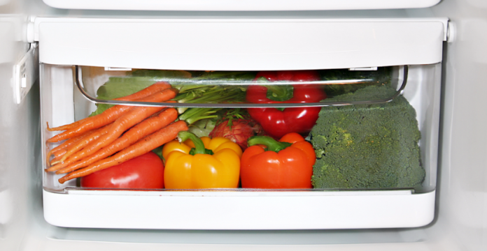 6 Ways to Make Your Fridge Plastic Free 