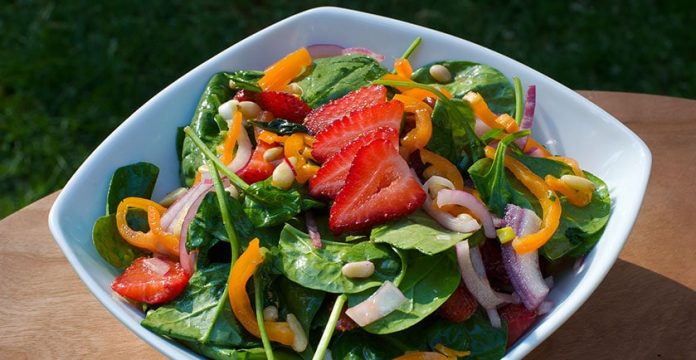 Sensational Strawberry Spinach Salad Recipe 